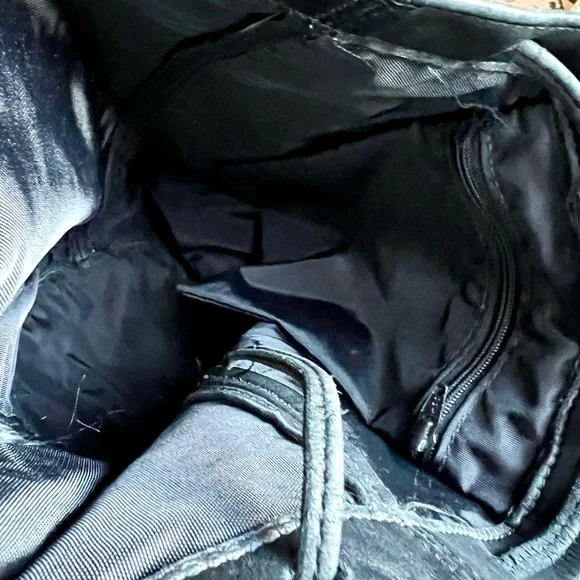 Black Leather backpack, handcrafted. Soft leather sturdy adjustable strap. - Picture 12 of 16